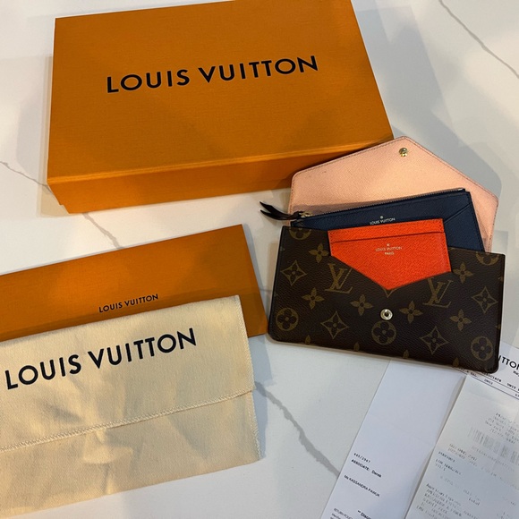 Handbags - Louis Vuitton women’s wallet